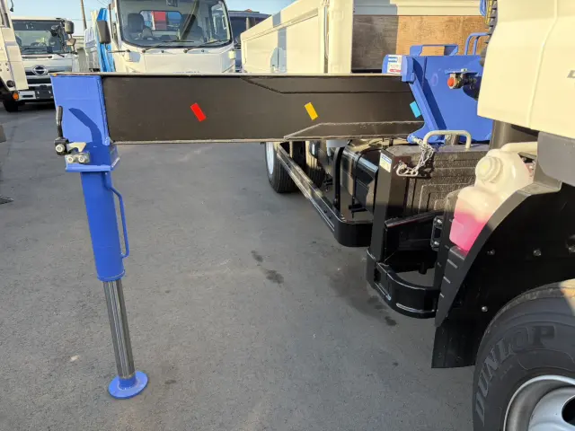 三菱 キャンター 2PG-FEB80(2WD)の写真16