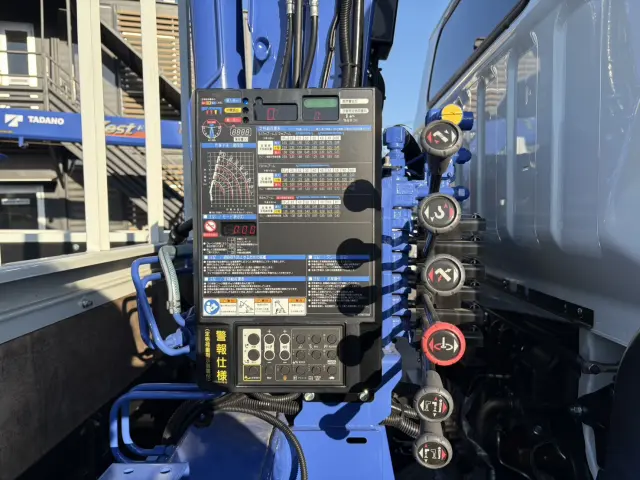 三菱 キャンター 2PG-FEB80(2WD)の写真18