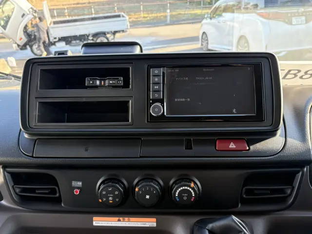 三菱 キャンター 2PG-FEB80(2WD)の写真32