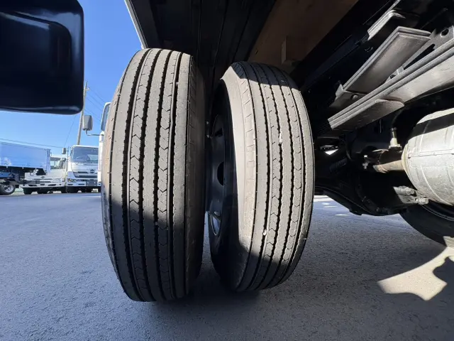 三菱 キャンター 2PG-FEB80(2WD)の写真45