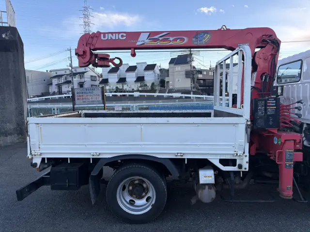 トヨタ ダイナ BDG-XZU368(4WD)の写真6