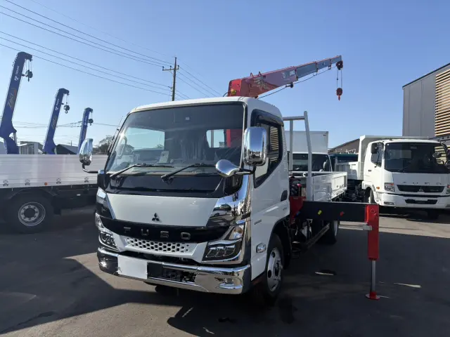 三菱 キャンター 2RG-FEAV0(2WD)の写真1