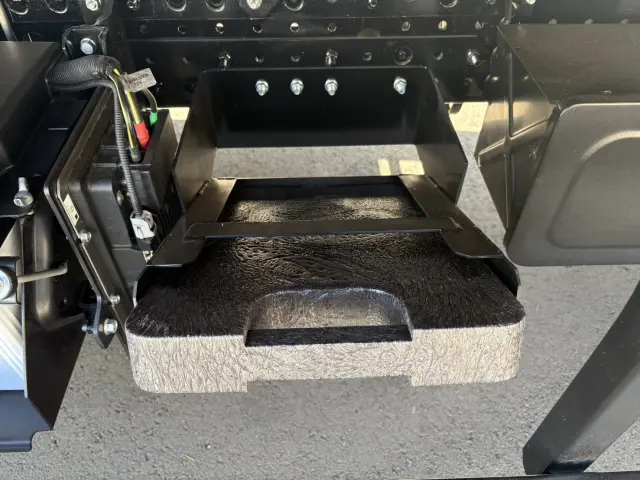 三菱 キャンター 2RG-FEAV0(2WD)の写真23