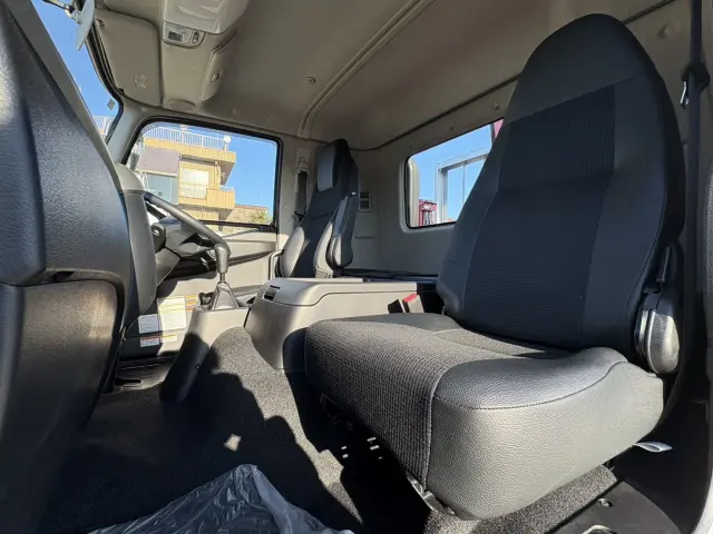 三菱 ファイター 2KG-FK62FZ(2WD)の写真37