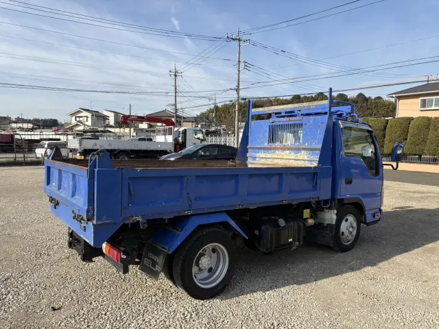 いすゞ エルフ TPG-NKR85AN(2WD)の写真3