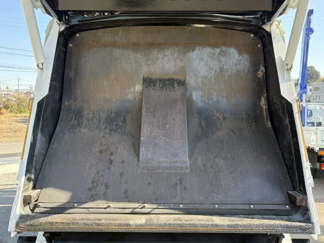 三菱 キャンター TKG-FEB90(2WD)の写真15