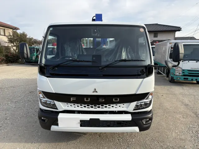 三菱 キャンター 2PG-FEB90(2WD)の写真5