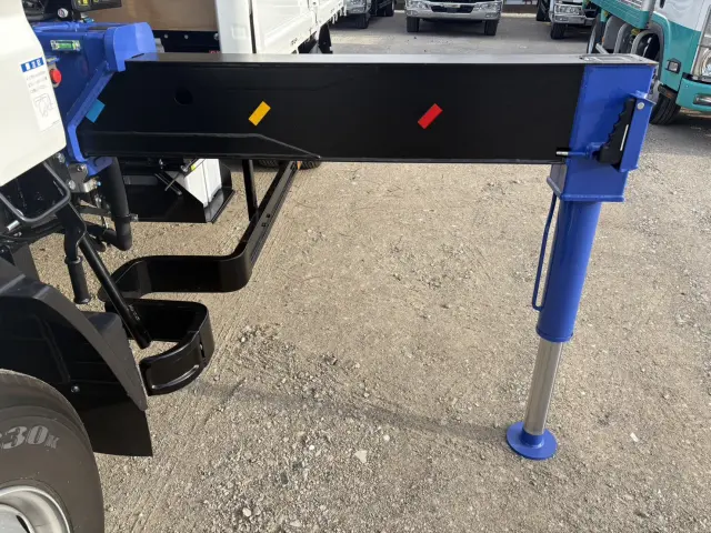 三菱 キャンター 2PG-FEB90(2WD)の写真17