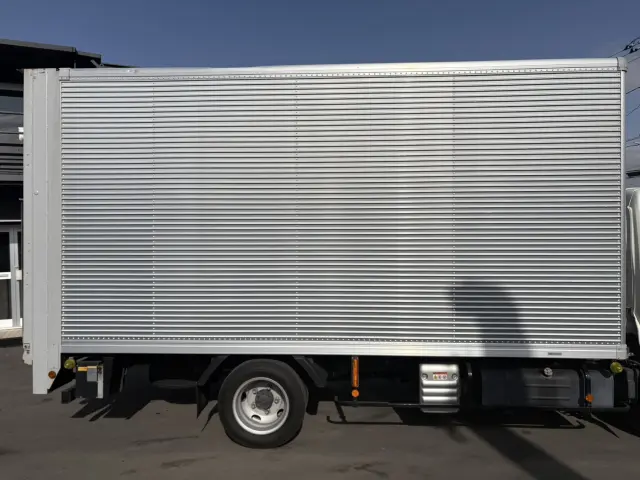 トヨタ ダイナ 2RG-XZU655(2WD)の写真6