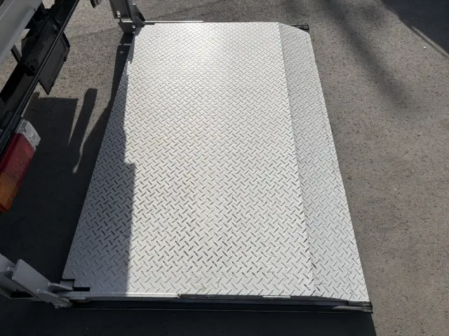 トヨタ ダイナ 2RG-XZU655(2WD)の写真11