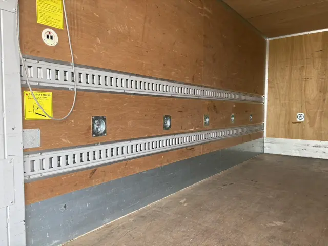 トヨタ ダイナ 2RG-XZU655(2WD)の写真12