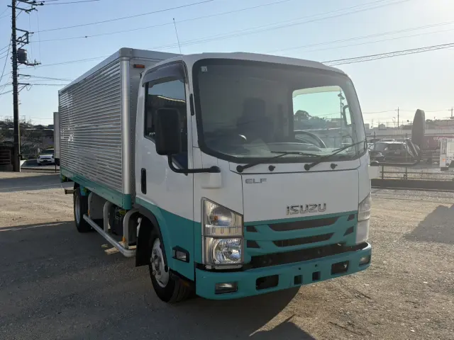 いすゞ エルフ TRG-NMR85AN(2WD)の写真2