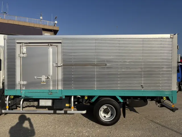 いすゞ エルフ TRG-NMR85AN(2WD)の写真7