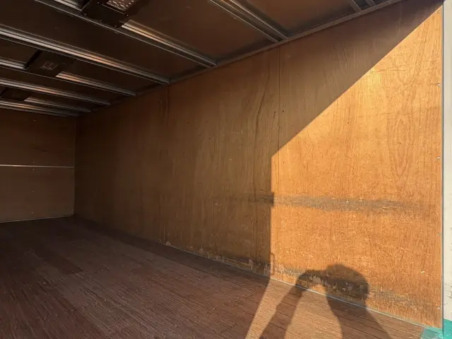 いすゞ エルフ TRG-NMR85AN(2WD)の写真11