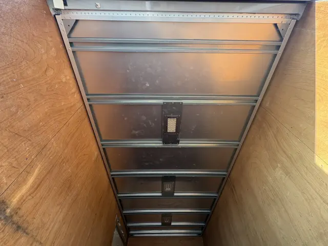 いすゞ エルフ TRG-NMR85AN(2WD)の写真14