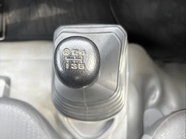 日野 デュトロ TKG-XZU620T(2WD)の写真28