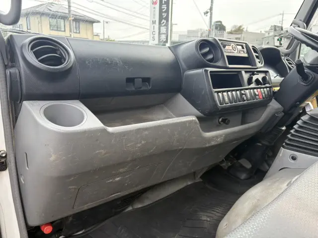 日野 デュトロ TKG-XZU620T(2WD)の写真31