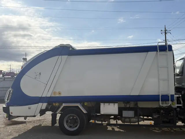 いすゞ フォワード SKG-FRR90S2(2WD)の写真6