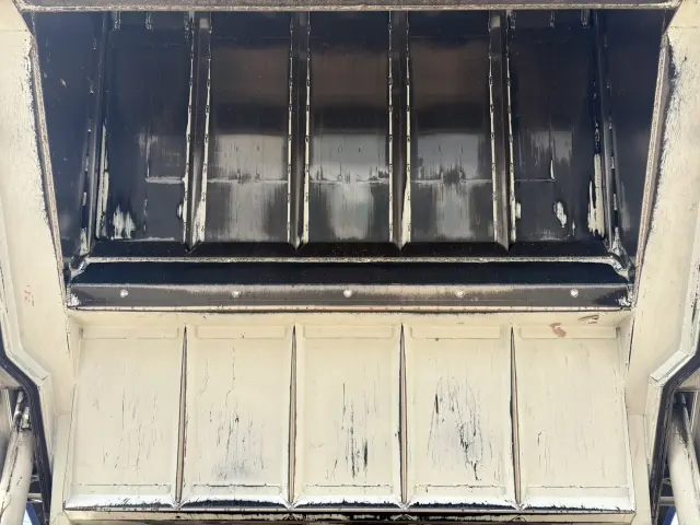 いすゞ フォワード SKG-FRR90S2(2WD)の写真17