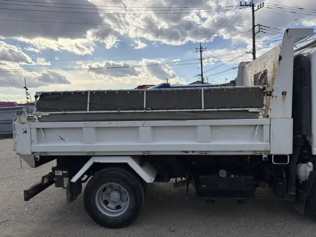 いすゞ エルフ TKG-NPR85YN(2WD)の写真6