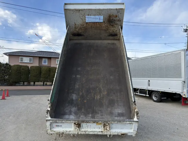 いすゞ エルフ TKG-NPR85YN(2WD)の写真10