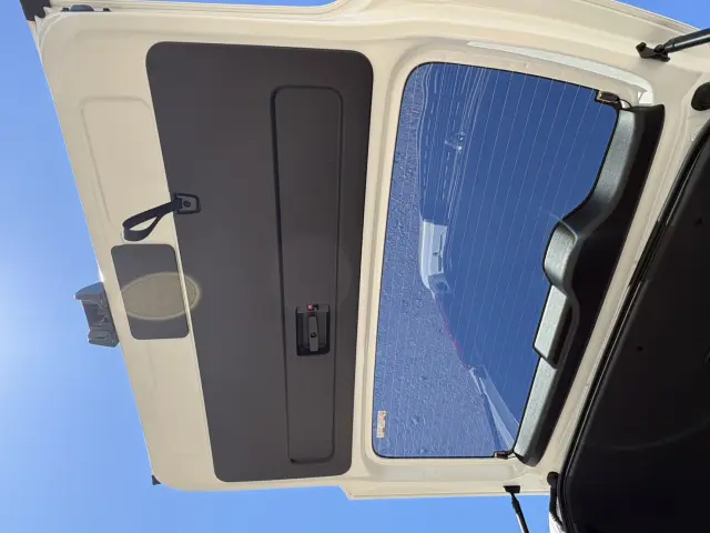 トヨタ ハイエースバン 3DF-GDH201V(2WD)の写真13