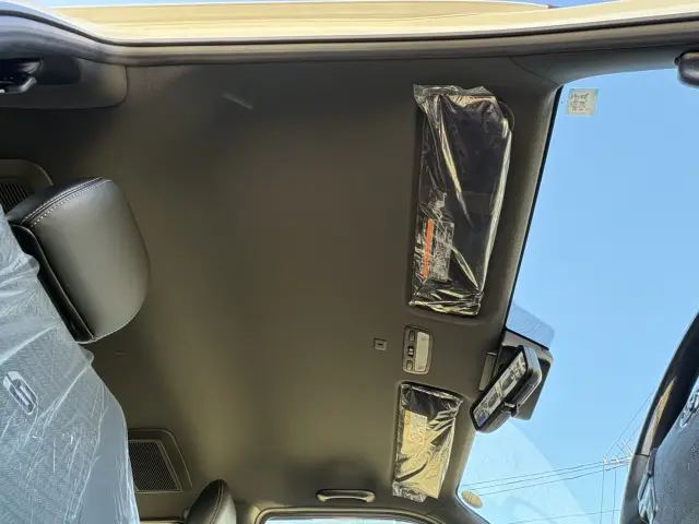 トヨタ ハイエースバン 3DF-GDH201V(2WD)の写真24