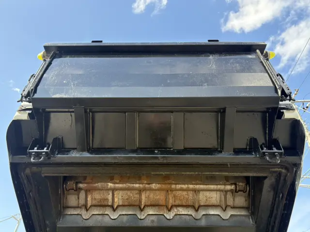 いすゞ エルフ TKG-NPR85YN(2WD)の写真15