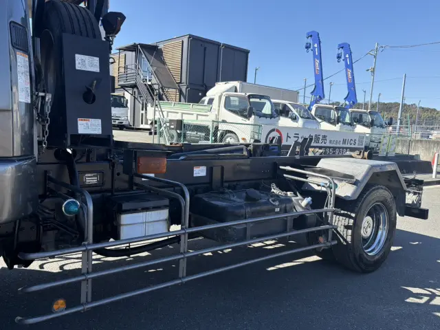 三菱 ファイター 2KG-FK62FZ(2WD)の写真7