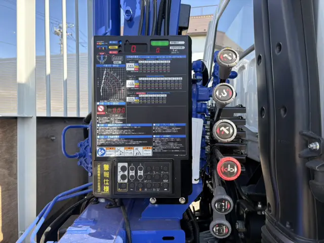 三菱 キャンター 2KG-FK62F(2WD)の写真18