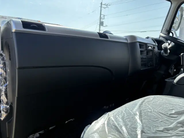 三菱 キャンター 2KG-FK62F(2WD)の写真36