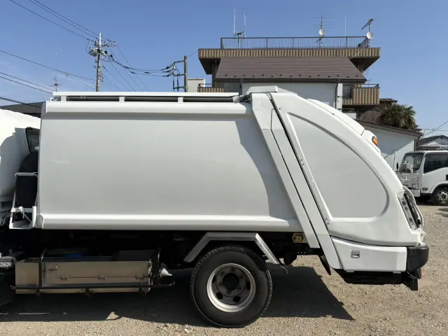 いすゞ エルフ TKG-NPR85YN(2WD)の写真6