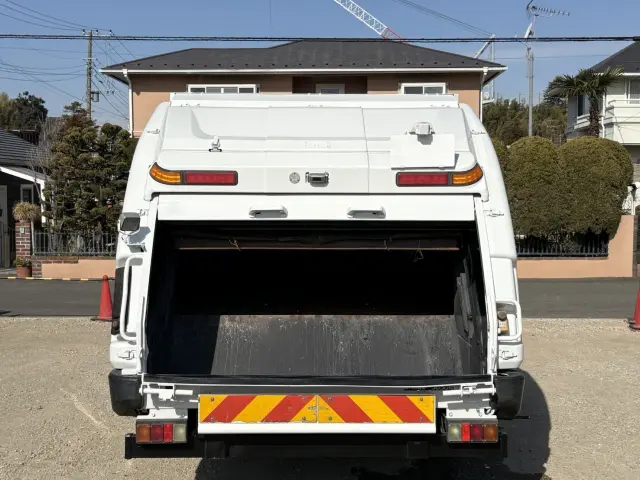 いすゞ エルフ TKG-NPR85YN(2WD)の写真9