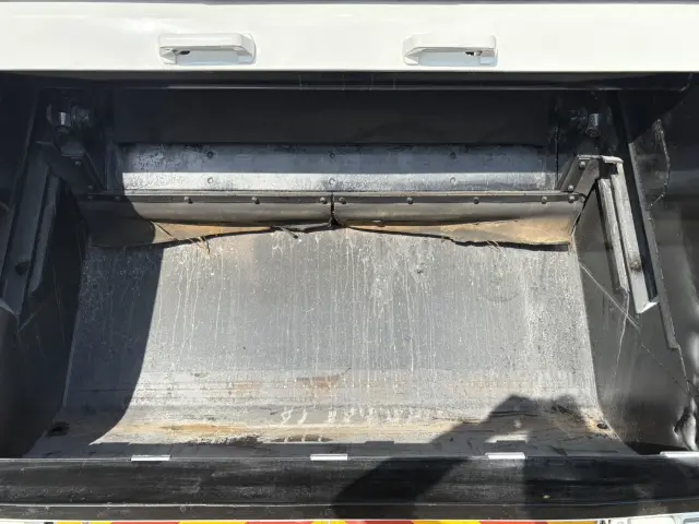 いすゞ エルフ TKG-NPR85YN(2WD)の写真10