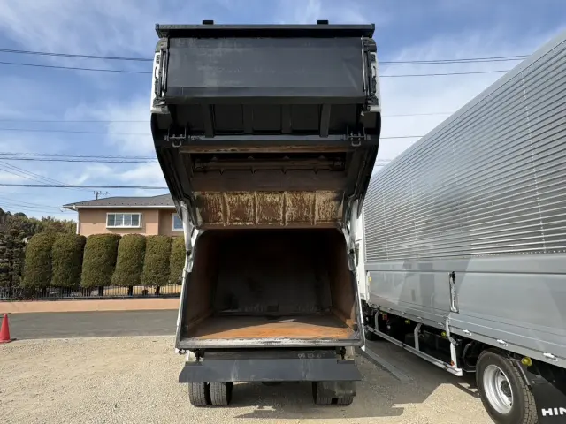 いすゞ エルフ TKG-NPR85YN(2WD)の写真14