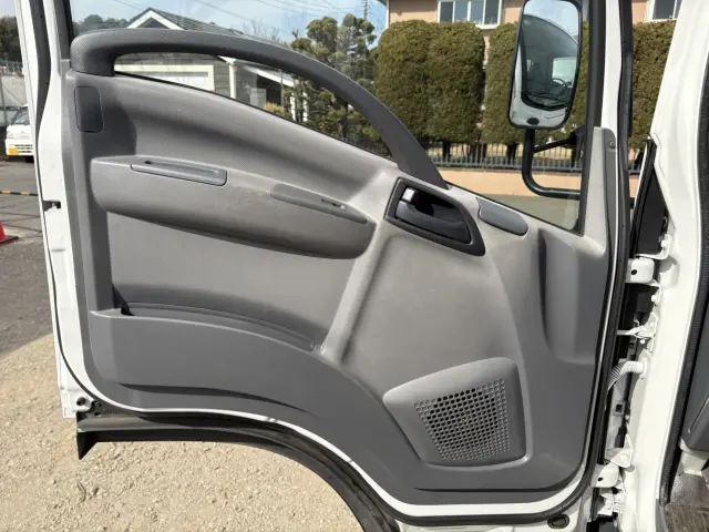 いすゞ エルフ TKG-NPR85YN(2WD)の写真26