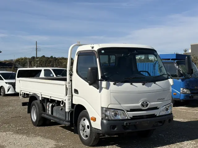 トヨタ ダイナ 2RG-XZU645(2WD)の写真2