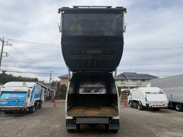 いすゞ フォワード PKG-FSR90(2WD)の写真14