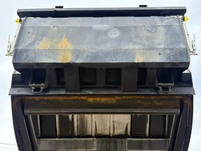 いすゞ フォワード PKG-FSR90(2WD)の写真15