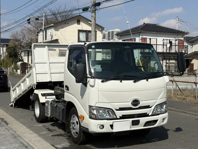 日野 デュトロ 2RG-XZU600T(2WD)の写真2