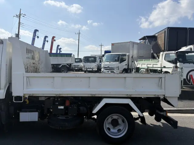 日野 デュトロ 2RG-XZU600T(2WD)の写真6