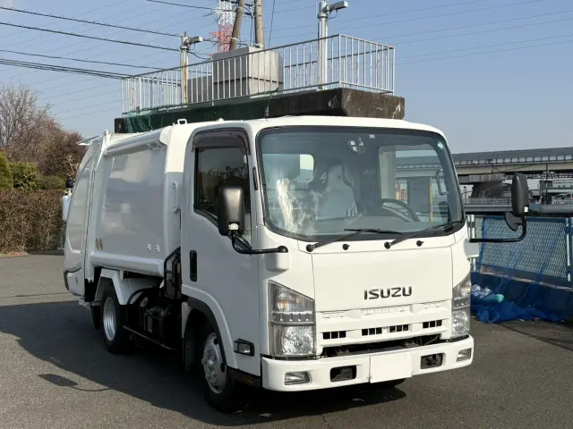 いすゞ エルフ TKG-NMR85AN(2WD)の写真2