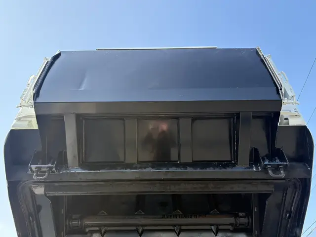 いすゞ エルフ TKG-NMR85AN(2WD)の写真15