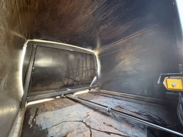 いすゞ エルフ TKG-NMR85AN(2WD)の写真17