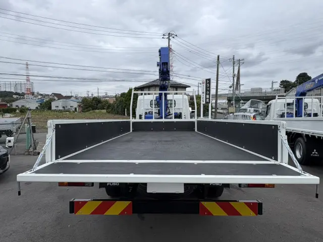 三菱 キャンター 2PG-FEB80(2WD)の写真9