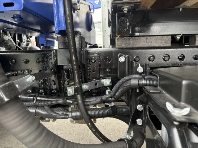 三菱 キャンター 2PG-FEB80(2WD)の写真23