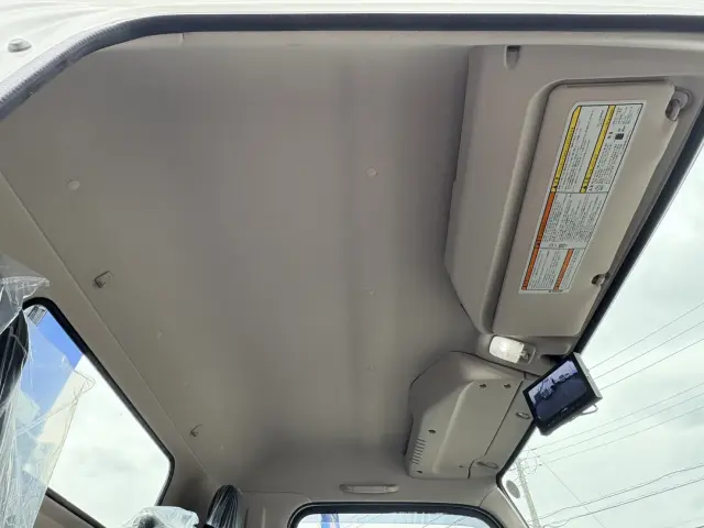 三菱 キャンター 2PG-FEB80(2WD)の写真35