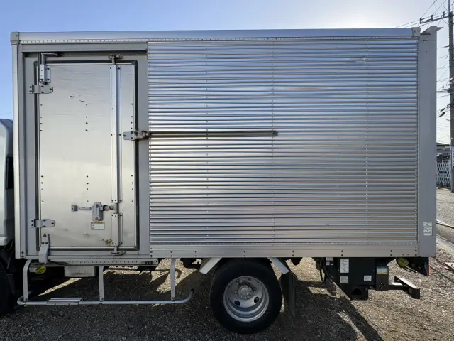 いすゞ エルフ TKG-NMR85N(2WD)の写真7