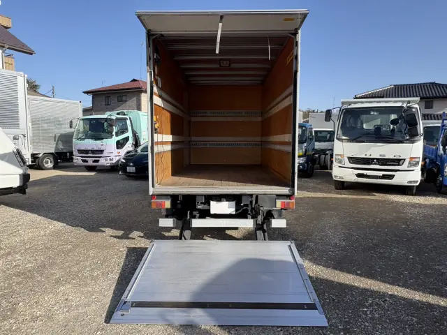 いすゞ エルフ TKG-NMR85N(2WD)の写真9