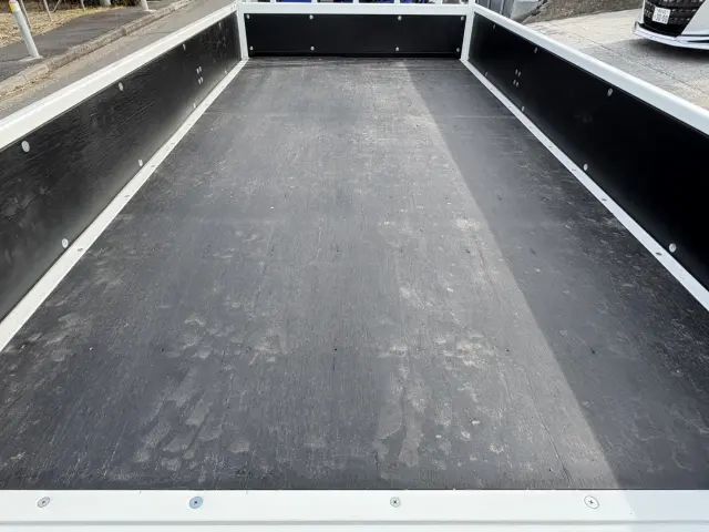 三菱 キャンター 2RG-FEAV0(2WD)の写真12